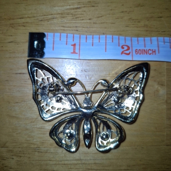 Elegant Gold and Blue Butterfly Brooch with Filigree Design - Picture 5 of 5